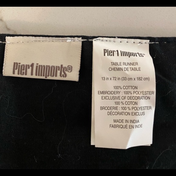 Pier 1 Halloween table runner - Picture 3 of 3